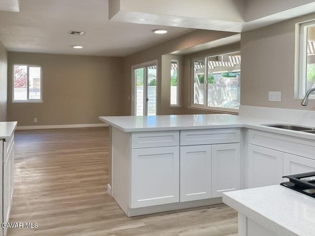 43856 Windsor Place, Lancaster, CA 93536