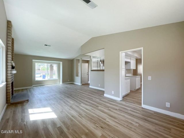 43856 Windsor Place, Lancaster, CA 93536