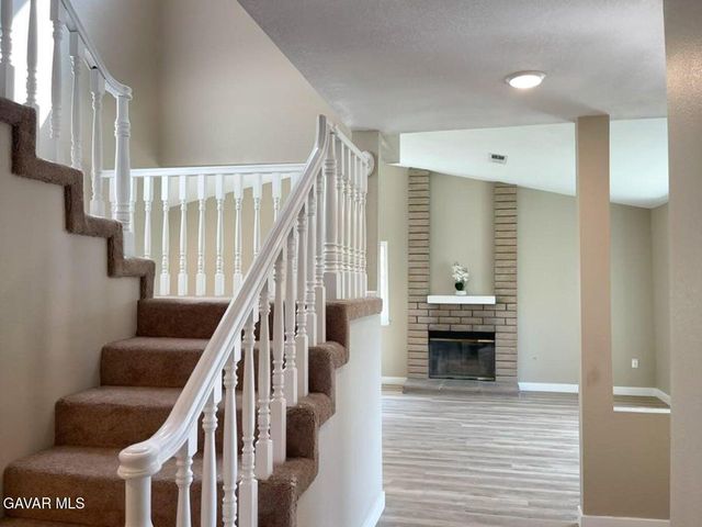 43856 Windsor Place, Lancaster, CA 93536