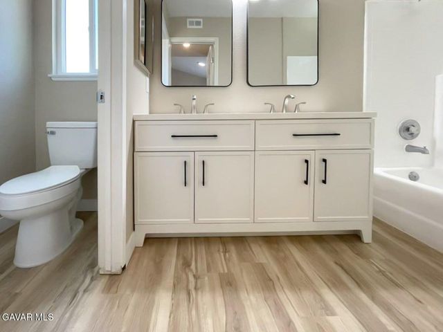 43856 Windsor Place, Lancaster, CA 93536