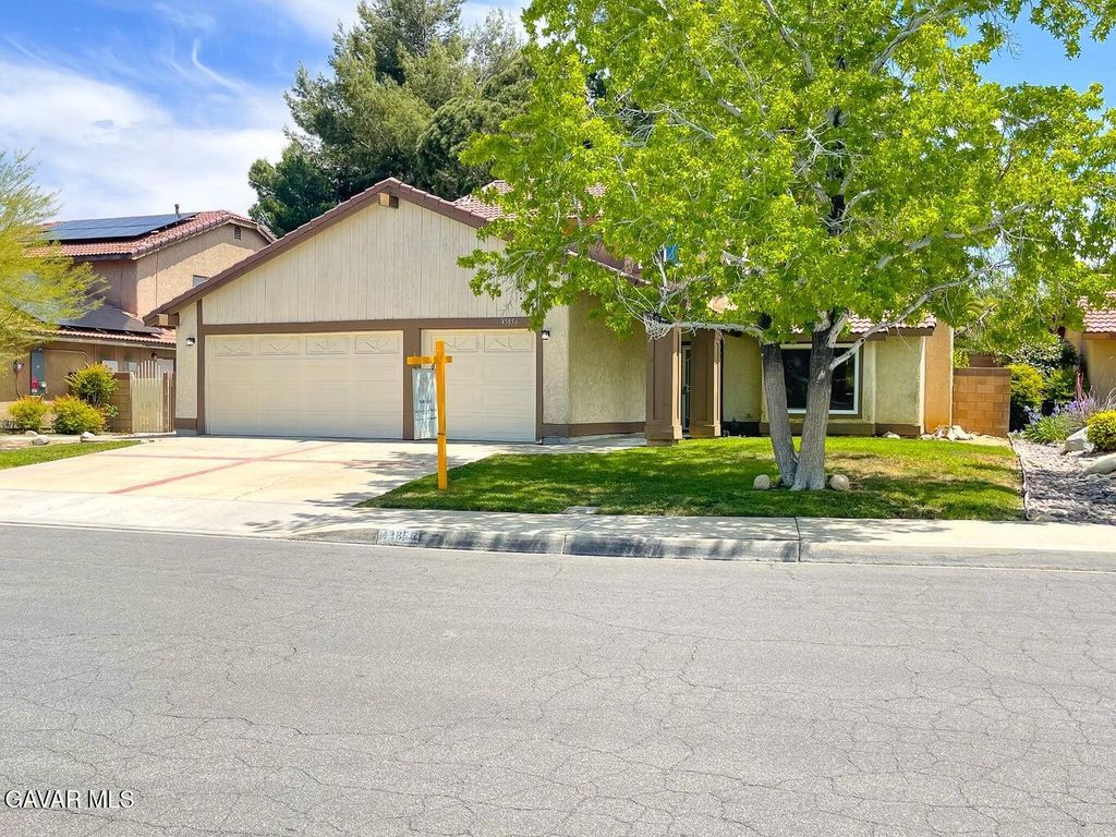 43856 Windsor Place, Lancaster, CA 93536
