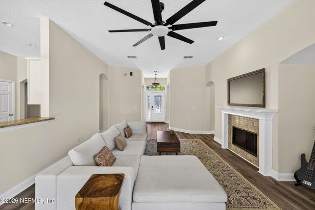 1925 BARHAM Court, St. Johns, FL 32259