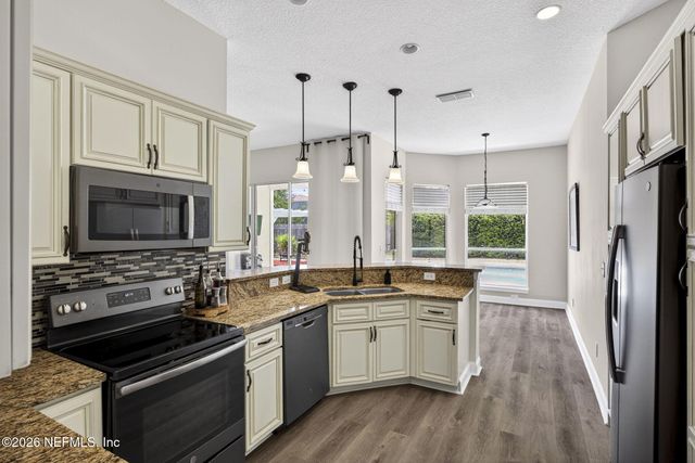 1925 BARHAM Court, St. Johns, FL 32259