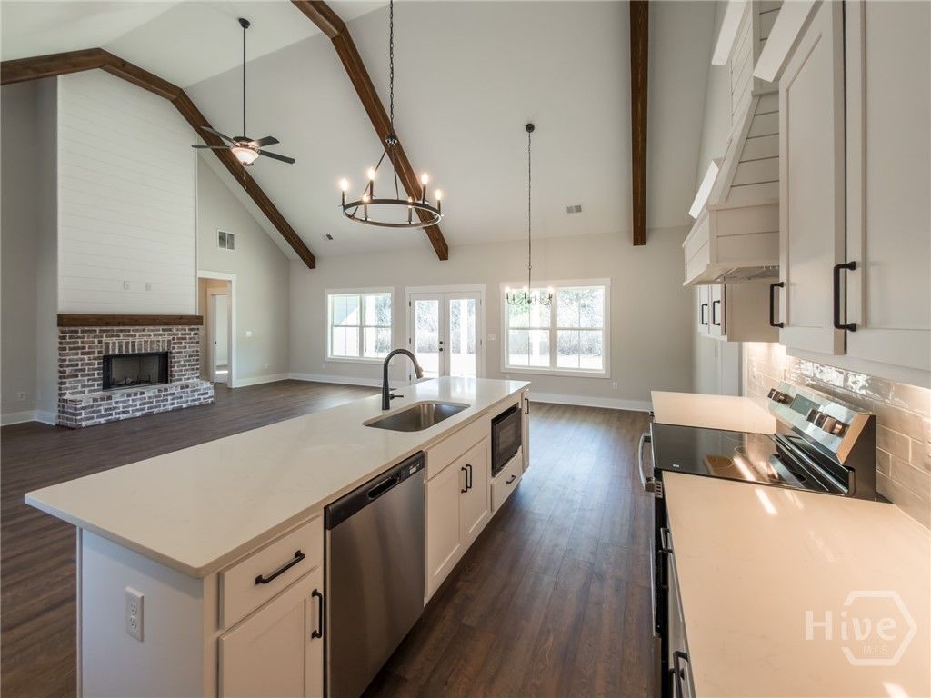 Image 14 of property listing at 345 WOODFIN, Social Circle, GA 30025