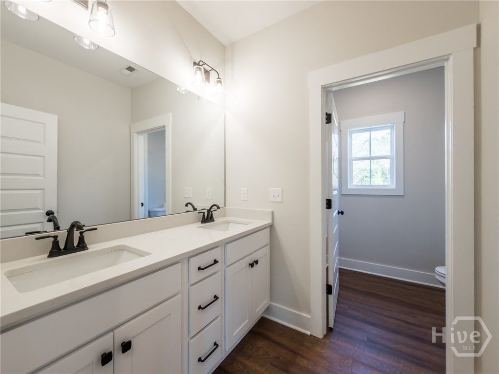 Image 33 of property listing at 345 WOODFIN, Social Circle, GA 30025