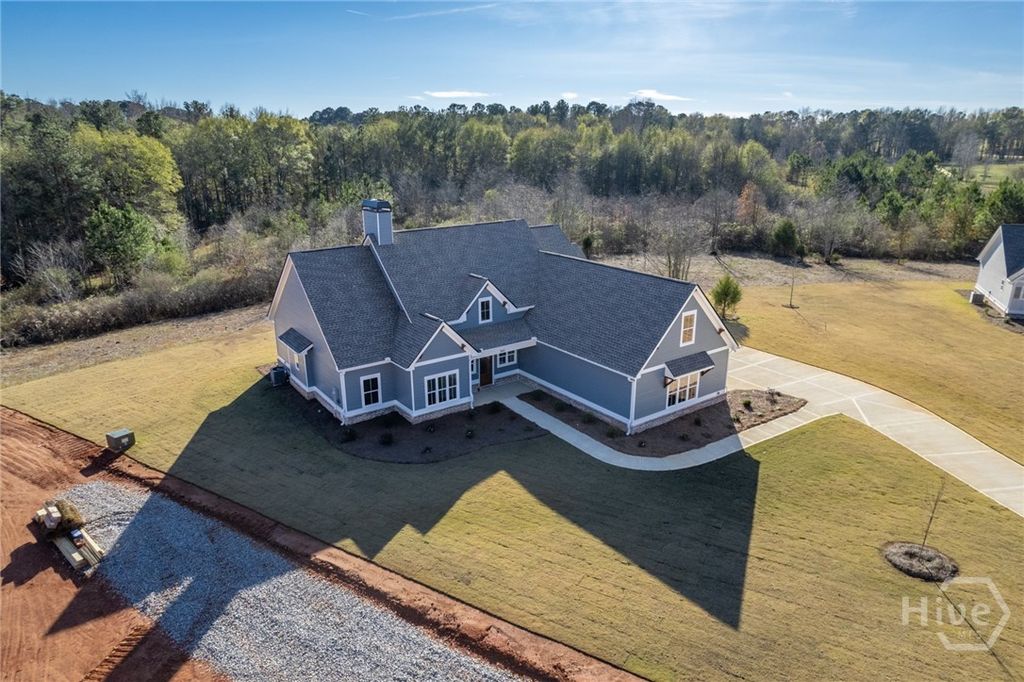 Image 4 of property listing at 345 WOODFIN, Social Circle, GA 30025