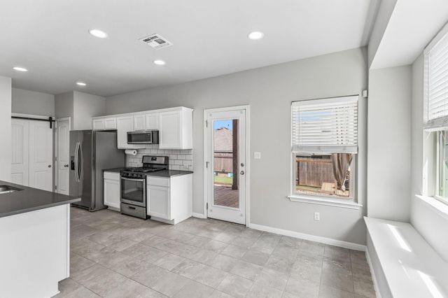 689 Nautical LOOP, Kyle, TX 78640