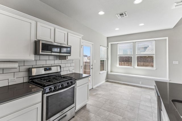 689 Nautical LOOP, Kyle, TX 78640