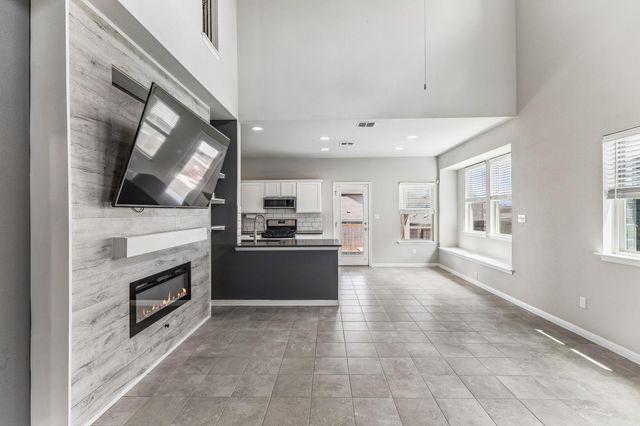 689 Nautical LOOP, Kyle, TX 78640