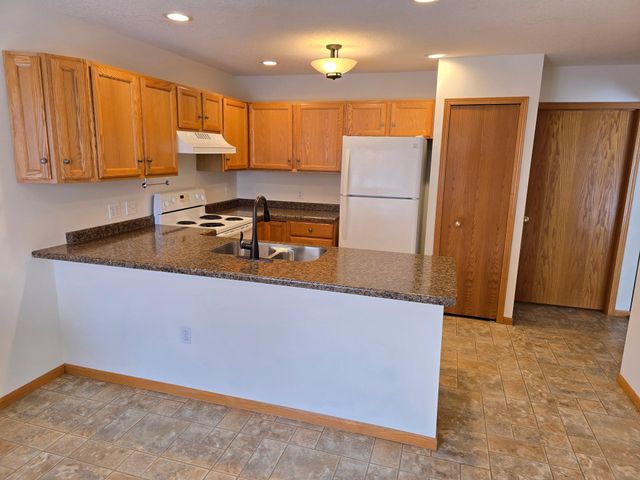 7462 Hinton Park Avenue S, Cottage Grove, MN 55016