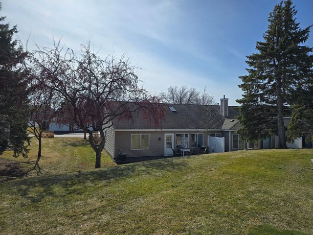 7462 Hinton Park Avenue S, Cottage Grove, MN 55016