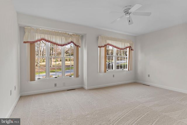 504 BRIDGEVIEW DR, Lemoyne, PA 17043