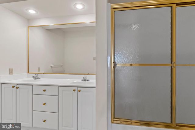 504 BRIDGEVIEW DR, Lemoyne, PA 17043