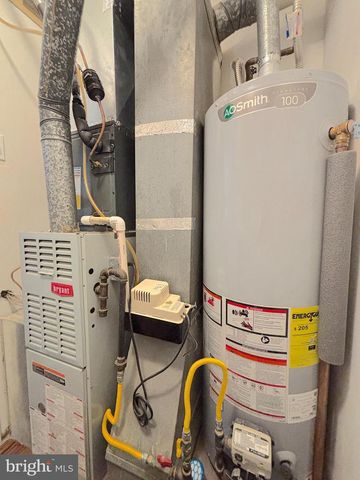 407 MASON RUN, Pine Hill, NJ 08021