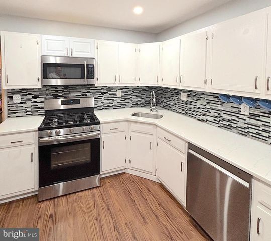 407 MASON RUN, Pine Hill, NJ 08021