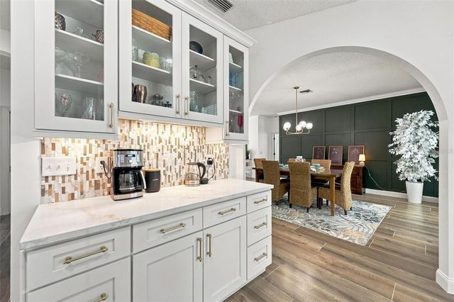 9316 KNIGHTSBRIDGE COURT, Tampa, FL 33647