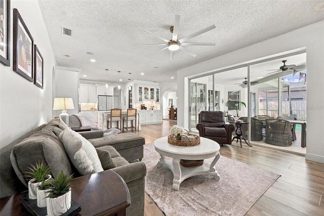 9316 KNIGHTSBRIDGE COURT, Tampa, FL 33647