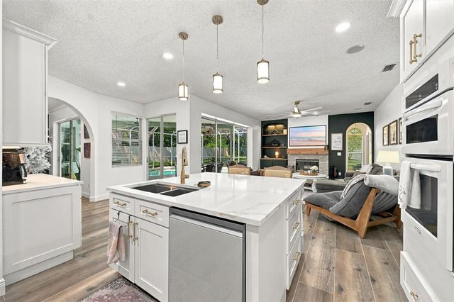 9316 KNIGHTSBRIDGE COURT, Tampa, FL 33647