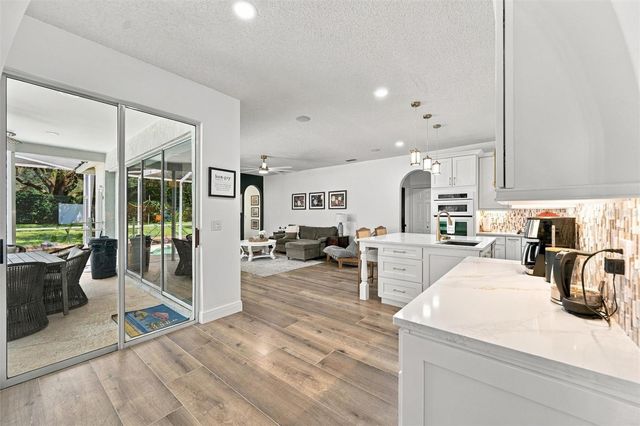 9316 KNIGHTSBRIDGE COURT, Tampa, FL 33647