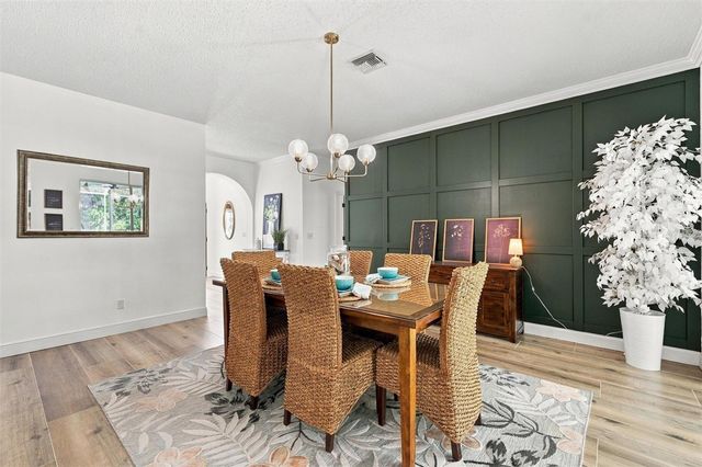 9316 KNIGHTSBRIDGE COURT, Tampa, FL 33647