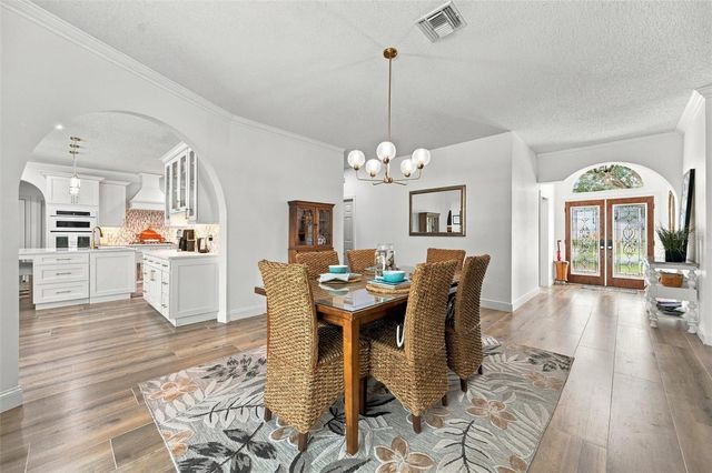 9316 KNIGHTSBRIDGE COURT, Tampa, FL 33647