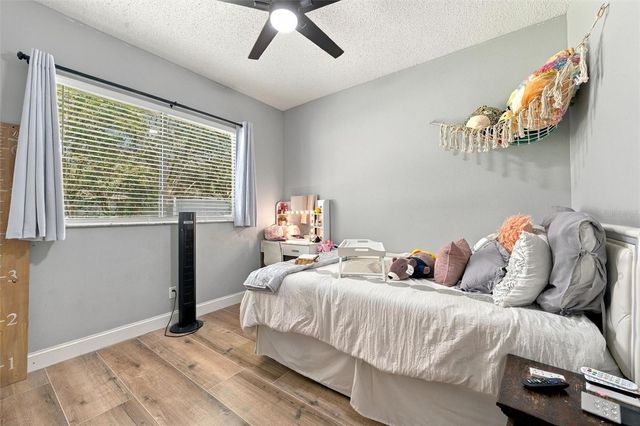 9316 KNIGHTSBRIDGE COURT, Tampa, FL 33647
