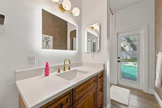 9316 KNIGHTSBRIDGE COURT, Tampa, FL 33647