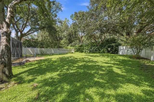 9316 KNIGHTSBRIDGE COURT, Tampa, FL 33647
