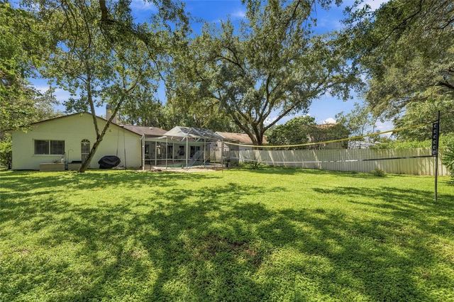 9316 KNIGHTSBRIDGE COURT, Tampa, FL 33647