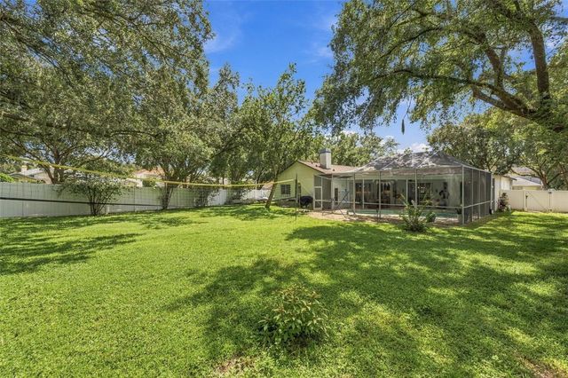 9316 KNIGHTSBRIDGE COURT, Tampa, FL 33647