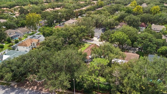 9316 KNIGHTSBRIDGE COURT, Tampa, FL 33647