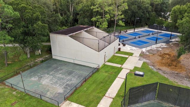 9316 KNIGHTSBRIDGE COURT, Tampa, FL 33647