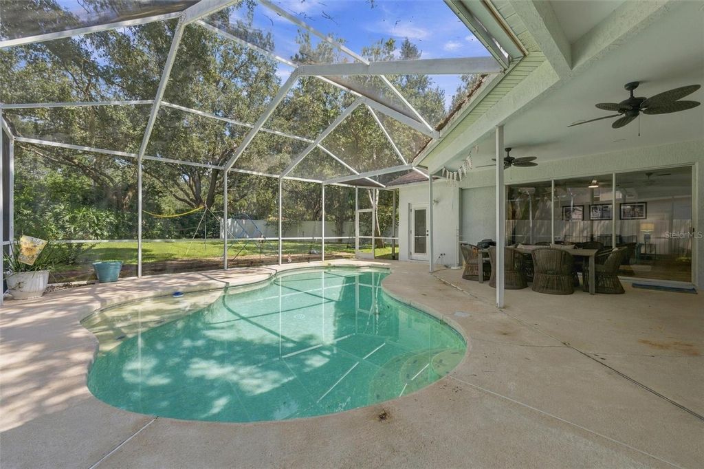Image 72 of property listing at 9316 KNIGHTSBRIDGE COURT, Tampa, FL 33647