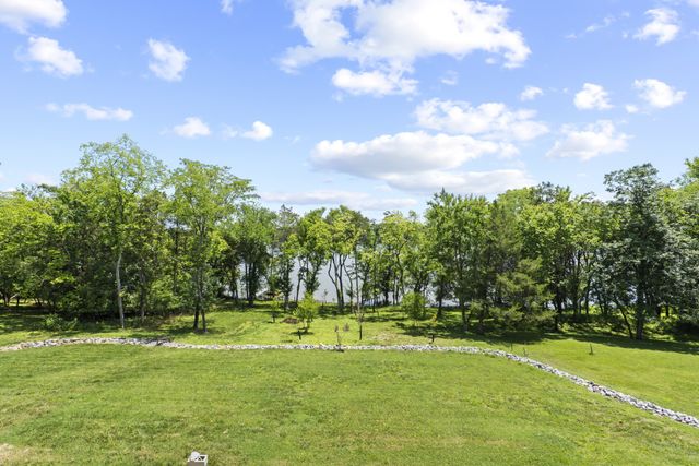 883 Newton Ln, Gallatin, TN 37066