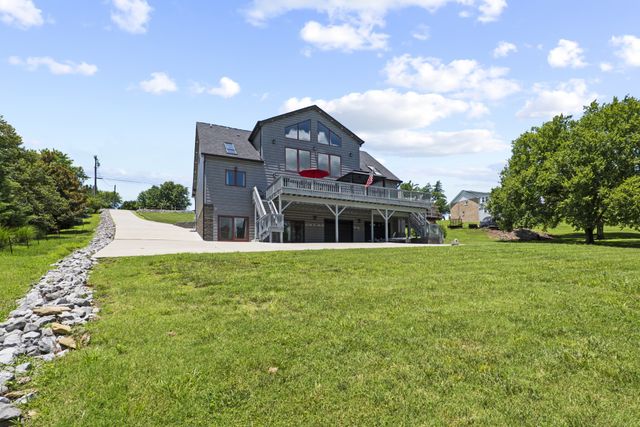 883 Newton Ln, Gallatin, TN 37066