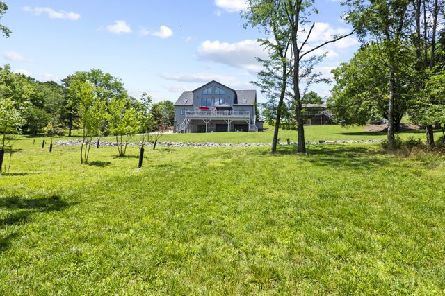 883 Newton Ln, Gallatin, TN 37066