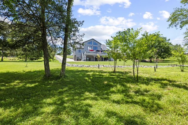 883 Newton Ln, Gallatin, TN 37066