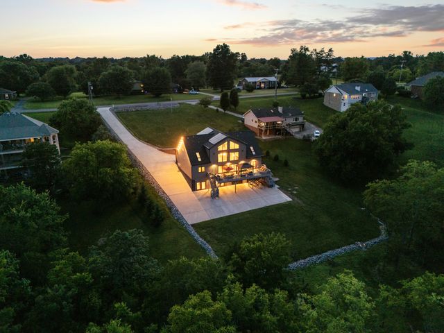 883 Newton Ln, Gallatin, TN 37066