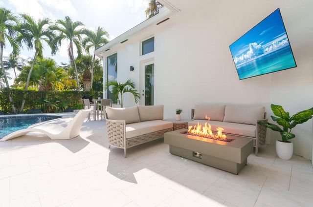 7952 Trieste Place, Delray Beach, FL 33446