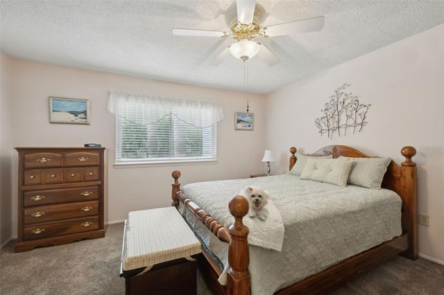 210 RIVER BEND PLACE B, Welaka, FL 32193