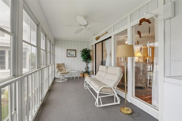 210 RIVER BEND PLACE B, Welaka, FL 32193