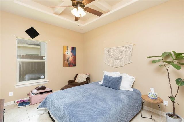 2020 Queens Avenue, Mcallen, TX 78504