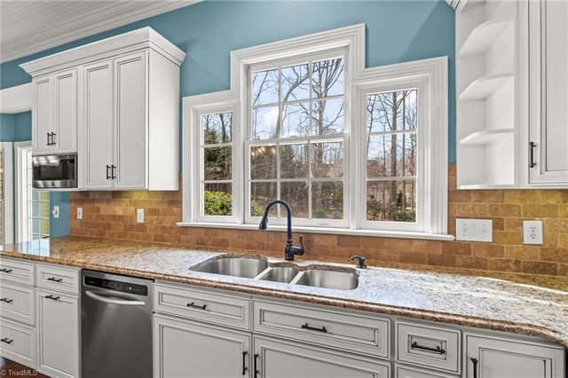 7902 Southerland Drive, Browns Summit, NC 27214