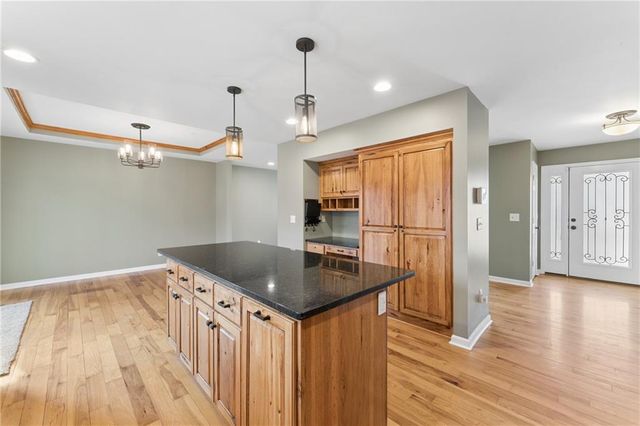 2916 Rimrock Drive, Lawrence, KS 66047