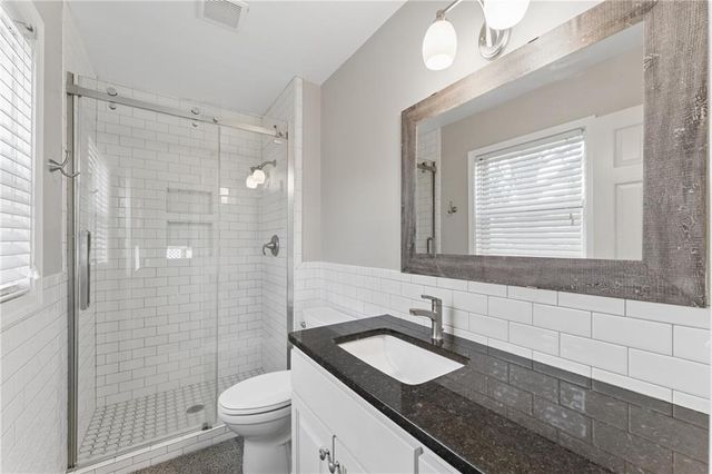 2916 Rimrock Drive, Lawrence, KS 66047