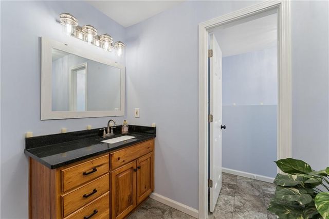 2916 Rimrock Drive, Lawrence, KS 66047