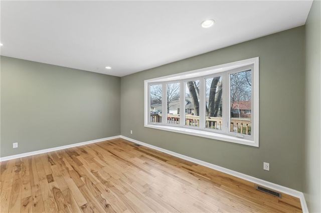 2916 Rimrock Drive, Lawrence, KS 66047