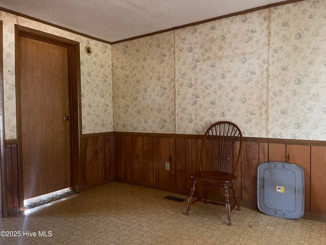 2537 Whichards Beach Road, Chocowinity, NC 27817