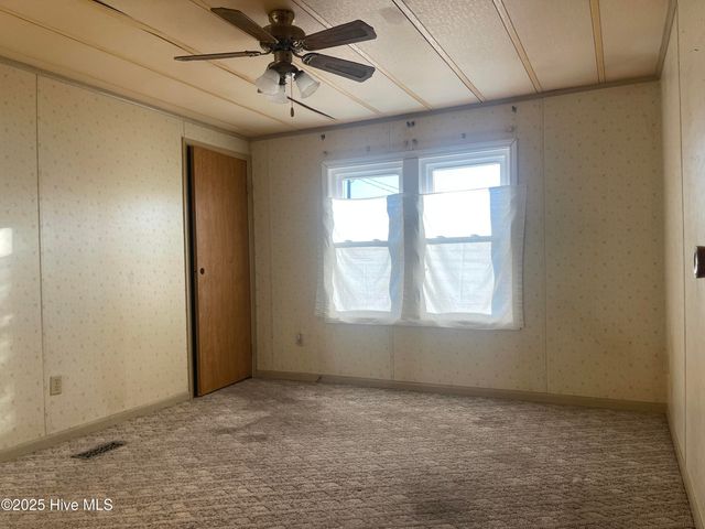 2537 Whichards Beach Road, Chocowinity, NC 27817