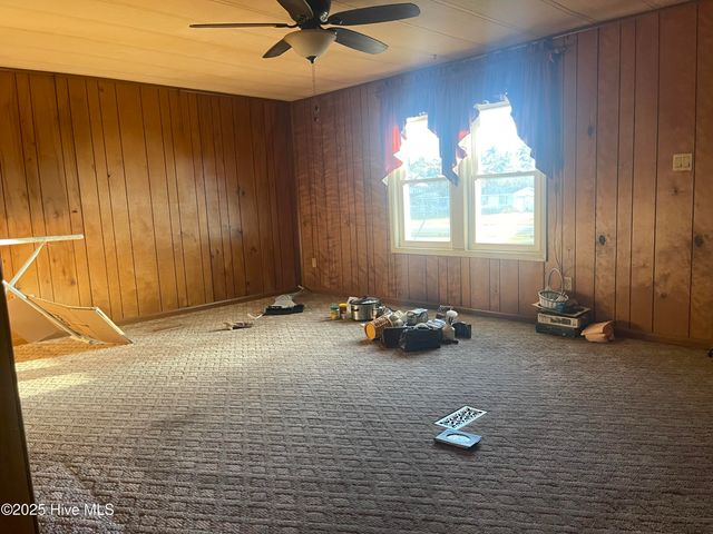 2537 Whichards Beach Road, Chocowinity, NC 27817